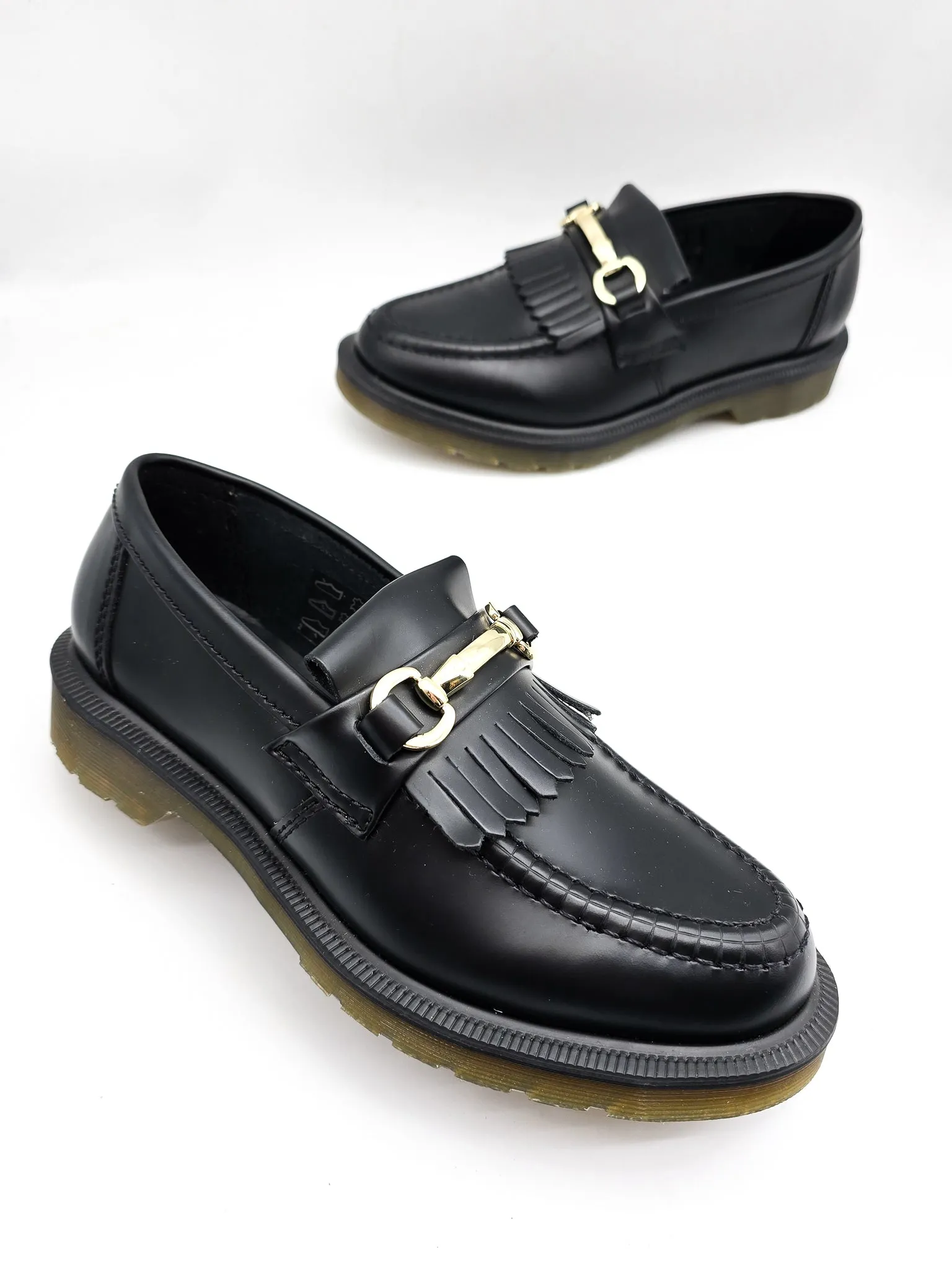 DR. MARTENS ADRIAN SNAFFLE BLACK SMOOTH